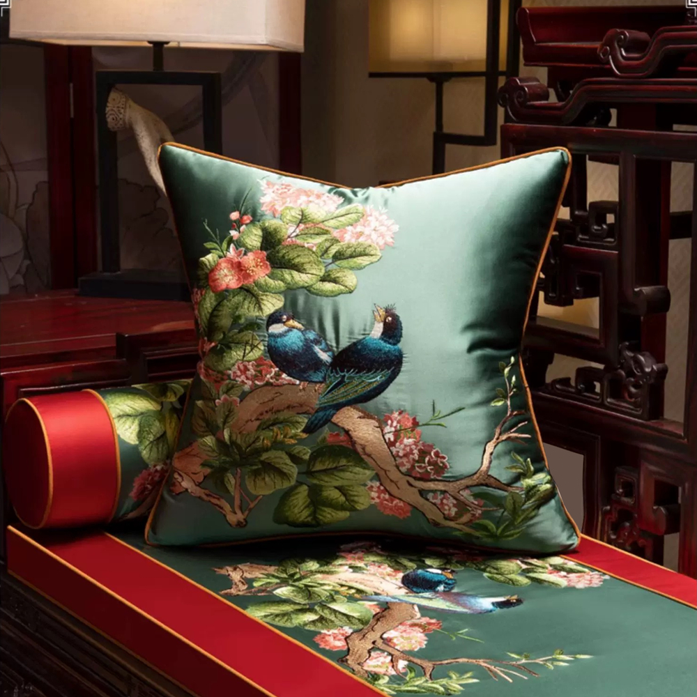 Luxurious Embroidered Silk-lik - Pillow Insert 18X18 avaliação e preço